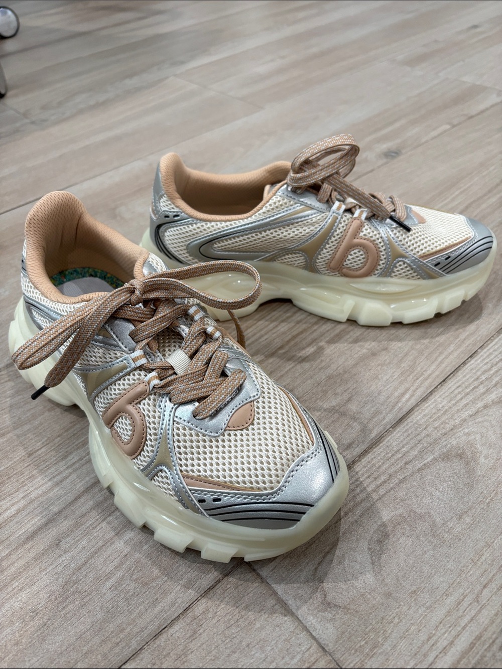 Duuo sneakers